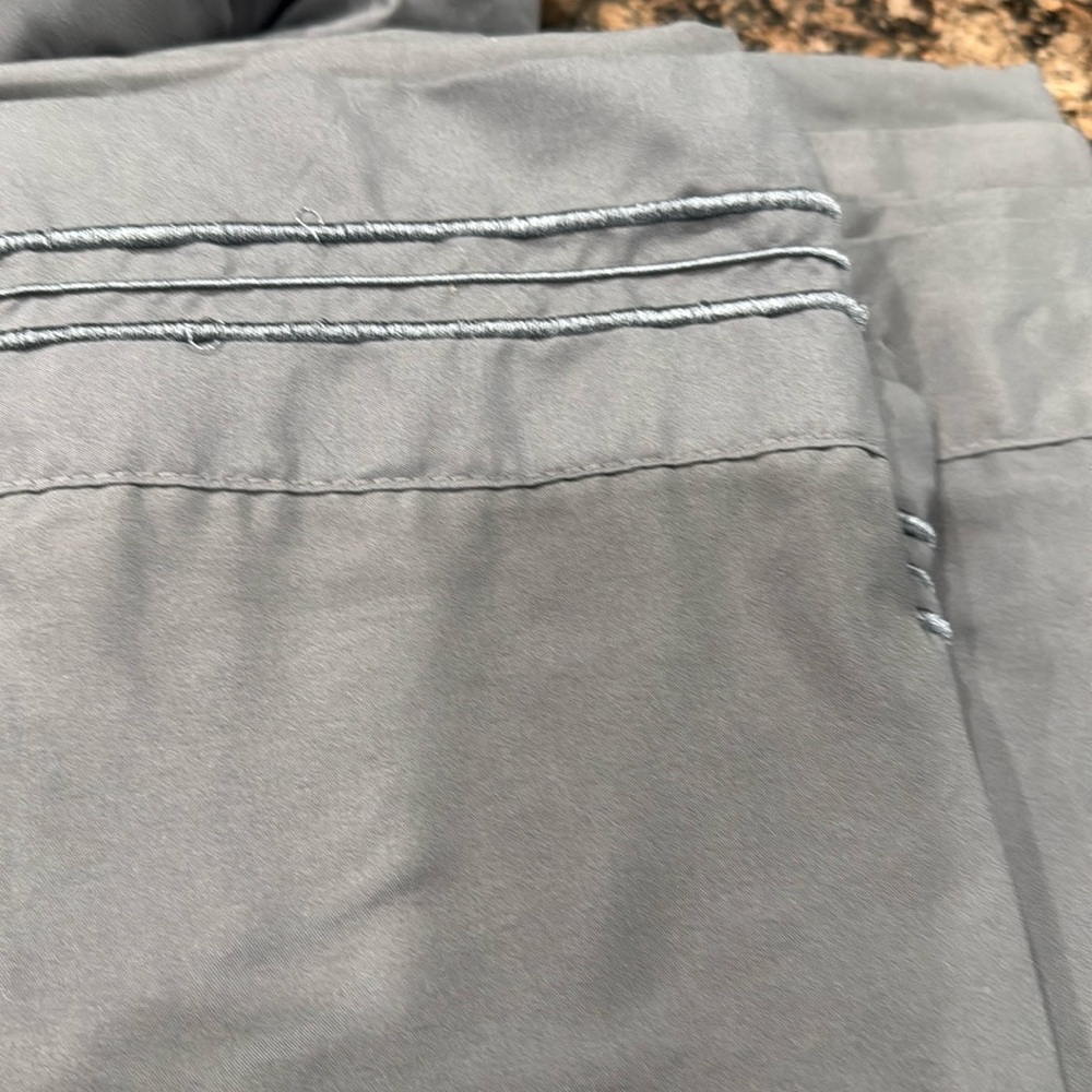 SPLIT KING SHEET SET - Gray Stitched